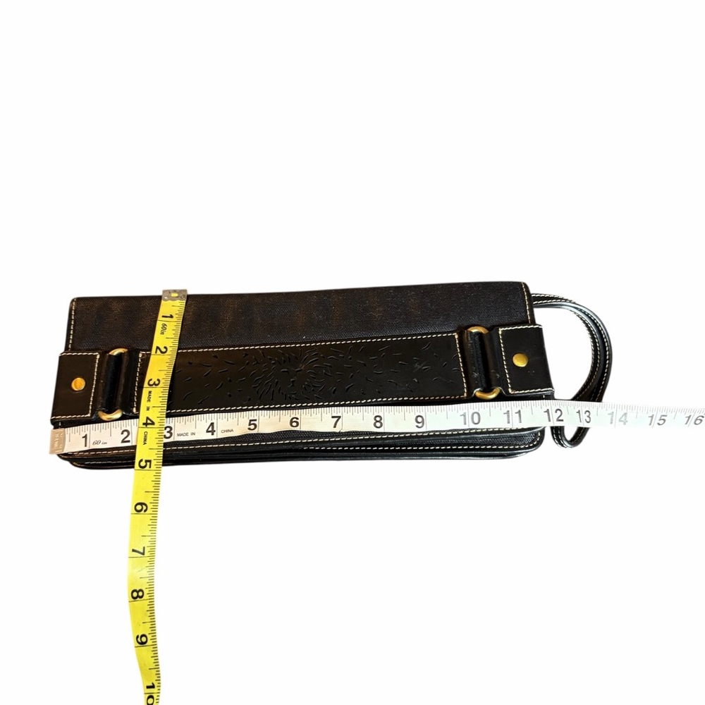 VINTAGE ANNE KLEIN BLACK LEATHER CLUTCH WRISTLET WITH BRONZE HARDWARE - Picture 6 of 13